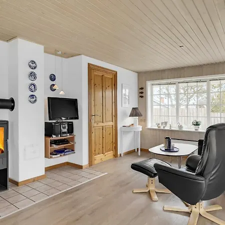 Lovely In Romo With Kitchen Vakantiehuis *